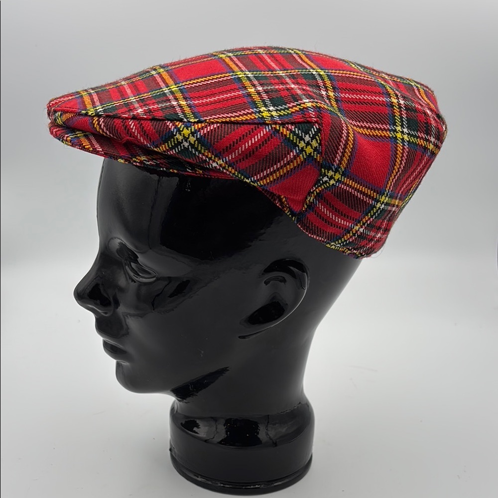 VTG Stylish Hatman of Ireland Red Tartan Flat Cap Size Small
